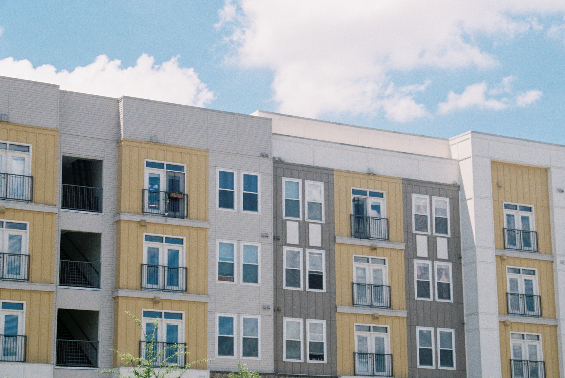 Understanding Flexible Student Leases in London, Ontario: 8-Month and Multi-Year Options